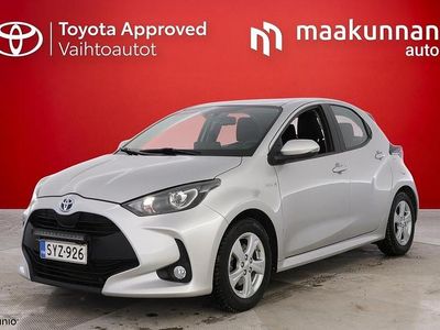 Käytetty Toyota Yaris Hybrid Active 116 HP (85 kW) 2021 Hopea Viistoperä
