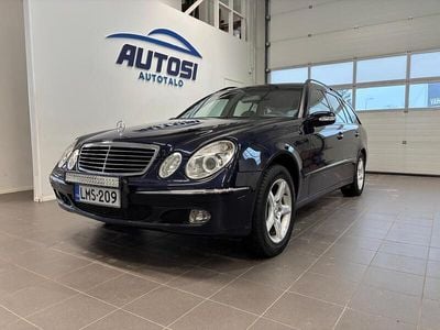 Käytetty Mercedes E200 Business 163 HP (119 kW) 2005 Sininen Farmari