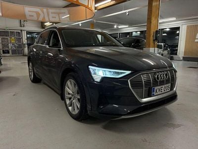 Käytetty 2020 Audi e-tron Katumaasturi | 25 400 € (Perustarjous)