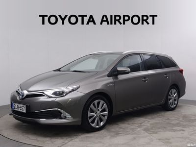 käytetty Toyota Auris Touring Sports 1,8 Hybrid Premium Business / Panoraama