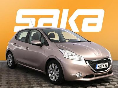 Käytetty Peugeot 208 Active 95 HP (69 kW) 2012 Viistoperä