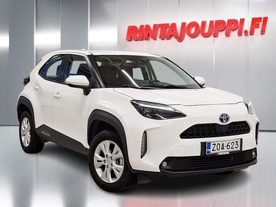 Käytetty Toyota Yaris Cross Active 116 HP (85 kW) 2022 Valkoinen Katumaasturi