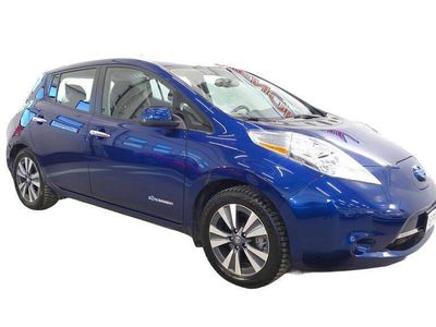 käytetty Nissan Leaf Acenta Solar 6,6 kW charger