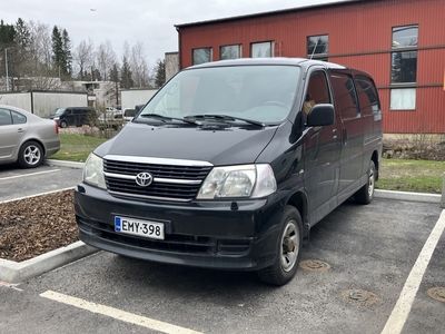 käytetty Toyota HiAce 2,5 D-4D 4WD 117 5ov pitkä