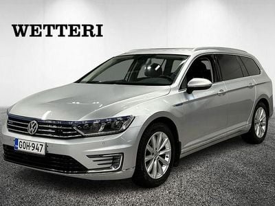 Käytetty VW Passat GTE 218 HP (160 kW) 2018 Hopea Sedan