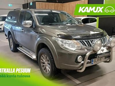 Käytetty Mitsubishi L200 181 HP (133 kW) 2015 Vihreä Nouto
