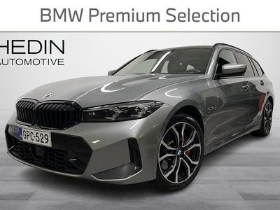 Harmaa Käytetty 2023 BMW 330e M Sport Farmari | 43 900 €
