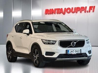 Käytetty 2018 Volvo XC40 Momentum Katumaasturi | 30 500 € (Perustarjous)