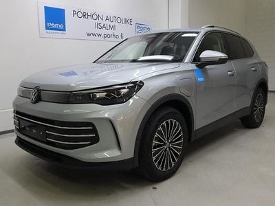 Uusi 2025 VW Tiguan Elegance Katumaasturi | 52 590 € (Hieman kallis)