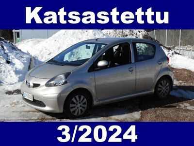 käytetty Toyota Aygo 1,0 VVT-i Sand 5ov !! KATSASTETTU 3/2024 - TALOUDELLINEN KÄYTTÖAUTO EDULLISEEN HINTAAN !!