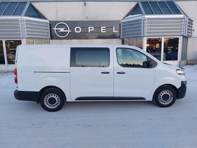 Käytetty Opel Vivaro Comfort 196 HP (144 kW) 2021 Ice white Tila-auto