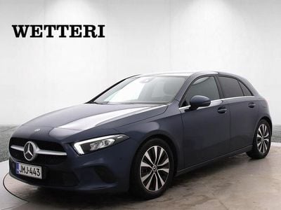 Käytetty Mercedes A180 Business 136 HP (100 kW) 2021 Sininen Viistoperä