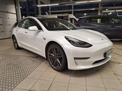 Käytetty 2020 Tesla Model 3 Performance Sedan | 26 890 € (Perustarjous)
