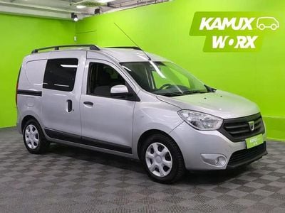 Käytetty Dacia Dokker Ambiance 90 HP (66 kW) 2013 Hopea / harmaa Tila-auto