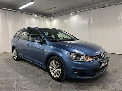 Käytetty VW Golf VII Highline 110 HP (80 kW) 2015 Farmari