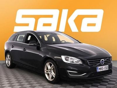 Käytetty Volvo V60 Momentum 215 HP (158 kW) 2015 Farmari