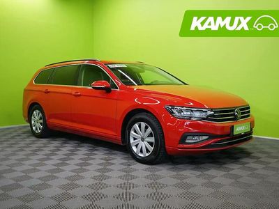 Käytetty VW Passat Business 122 HP (89 kW) 2023 Punainen Farmari