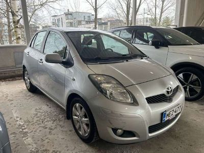 käytetty Toyota Yaris 1,33 Dual VVT-i Sol Edition 5ov MultiMode - 3kk lyhennysvapaa - Näppärä automaatti Yaris! Ilmastointi/Lohkolämmitin/2x alut! - Ilmainen kotiintoimitus!