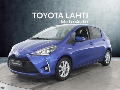 Käytetty Toyota Yaris Hybrid Active 101 HP (74 kW) 2019 Viistoperä