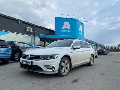 käytetty VW Passat *Näyttävä* GTE Plug-In Hybrid DSG. | JUURI SAAPUNUT | LÄMMITIN | KOUKKU | ACC | ALCANTARA