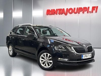 Käytetty Skoda Octavia Business Line 150 HP (110 kW) 2020 Musta Farmari