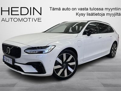 Valkoinen Käytetty 2024 Volvo V90 Plus Farmari | 45 990 € (Hieman kallis)