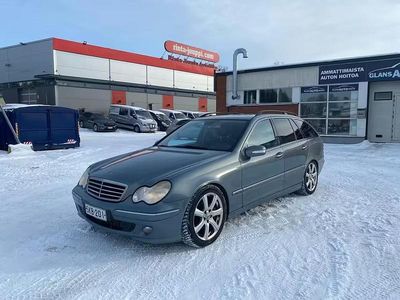 Käytetty Mercedes C220 Business 2005