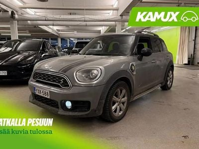 Käytetty Mini Cooper Countryman Essential 136 HP (100 kW) 2018 Hopea / harmaa Katumaasturi