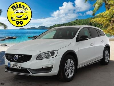 Käytetty Volvo V60 CC Summum 190 HP (139 kW) 2016 Farmari