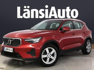 Käytetty 2023 Volvo XC40 Core Katumaasturi | 29 890 € (Perustarjous)