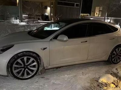 Käytetty Tesla Model 3 366 kW (498 HP) 2020 Sedan