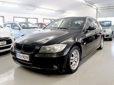 käytetty BMW 325 i 4d (E90)