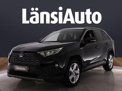 Käytetty Toyota RAV4 Hybrid Active 178 HP (130 kW) 2020 Katumaasturi