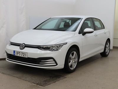 Valkoinen Käytetty 2022 VW Golf VIII Comfortline Viistoperä | 21 890 € (Perustarjous)