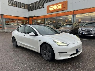 Käytetty 2021 Tesla Model 3 Sedan | 22 900 € (Perustarjous)