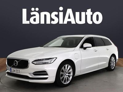 Käytetty Volvo V90 Momentum 303 HP (222 kW) 2019 Farmari