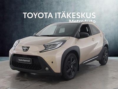 Käytetty Toyota Aygo X Multidrive S 72 HP (52 kW) 2022 Ruskea (beige) Katumaasturi