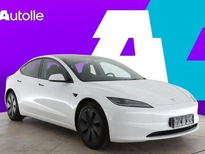 Käytetty 2024 Tesla Model 3 RWD Sedan | 34 990 € (Hieman kallis)
