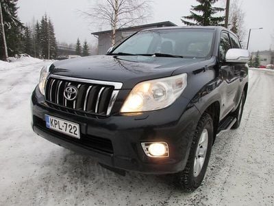 Käytetty 2010 Toyota Land Cruiser Life Katumaasturi | 27 890 € (Supertarjous)