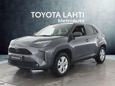 Käytetty Toyota Yaris Cross 116 HP (85 kW) 2024 Harmaa Katumaasturi