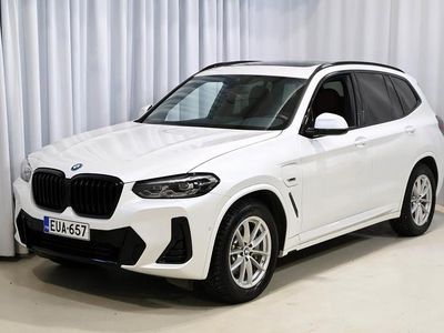 Käytetty BMW X3 Shadowline 292 HP (214 kW) 2022 Valkoinen Katumaasturi