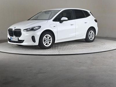 Käytetty BMW 225 Active Tourer 245 HP (180 kW) 2022 Tila-auto