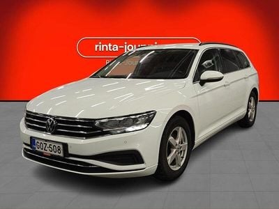 Valkoinen Käytetty 2022 VW Passat Business Farmari | 22 890 € (Perustarjous)