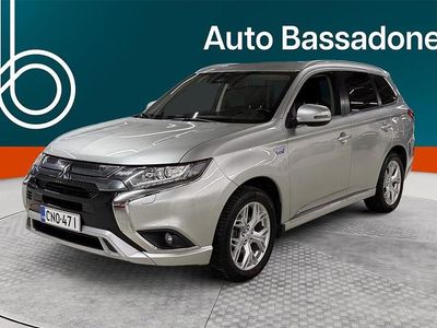 Käytetty 2021 Mitsubishi Outlander P-HEV Active Katumaasturi | 21 880 € (Perustarjous)
