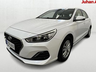 Käytetty Hyundai i30 Comfort 140 HP (102 kW) 2019 Valkoinen Viistoperä