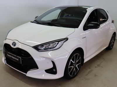 040 Käytetty 2021 Toyota Yaris Hybrid Premium Viistoperä | 21 590 € (Hieman kallis)