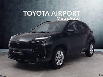 Musta Käytetty 2024 Toyota Yaris Cross Katumaasturi | 29 390 € (Hyvä tarjous)