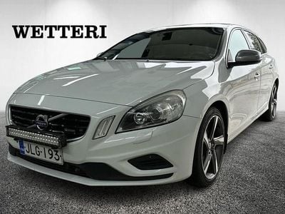 Käytetty 2011 Volvo V60 R-Design Farmari | 11 490 € (Kallis)