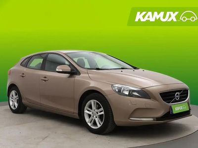 Käytetty Volvo V40 Kinetic 114 HP (83 kW) 2014 Sedan