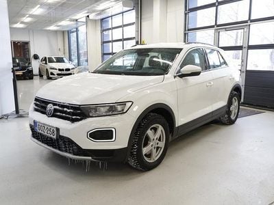 Käytetty VW T-Roc Style 150 HP (110 kW) 2022 Katumaasturi